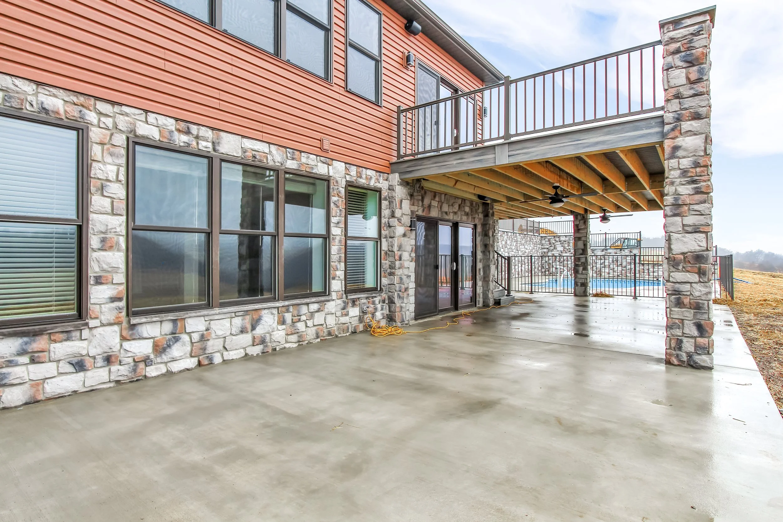 1065 South Pleasant Ave-52-FULL.jpg