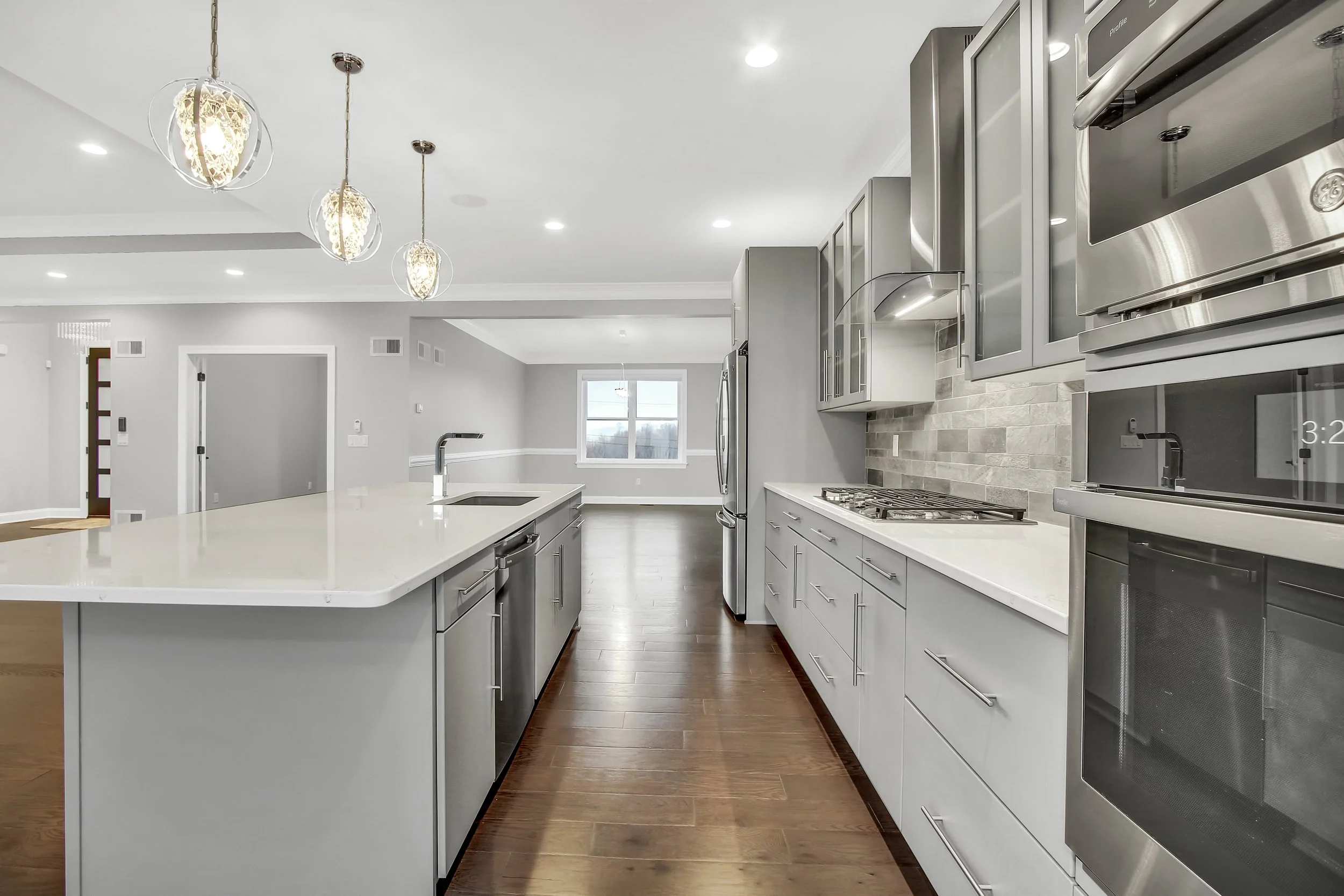 1065 South Pleasant Ave-7-FULL.jpg