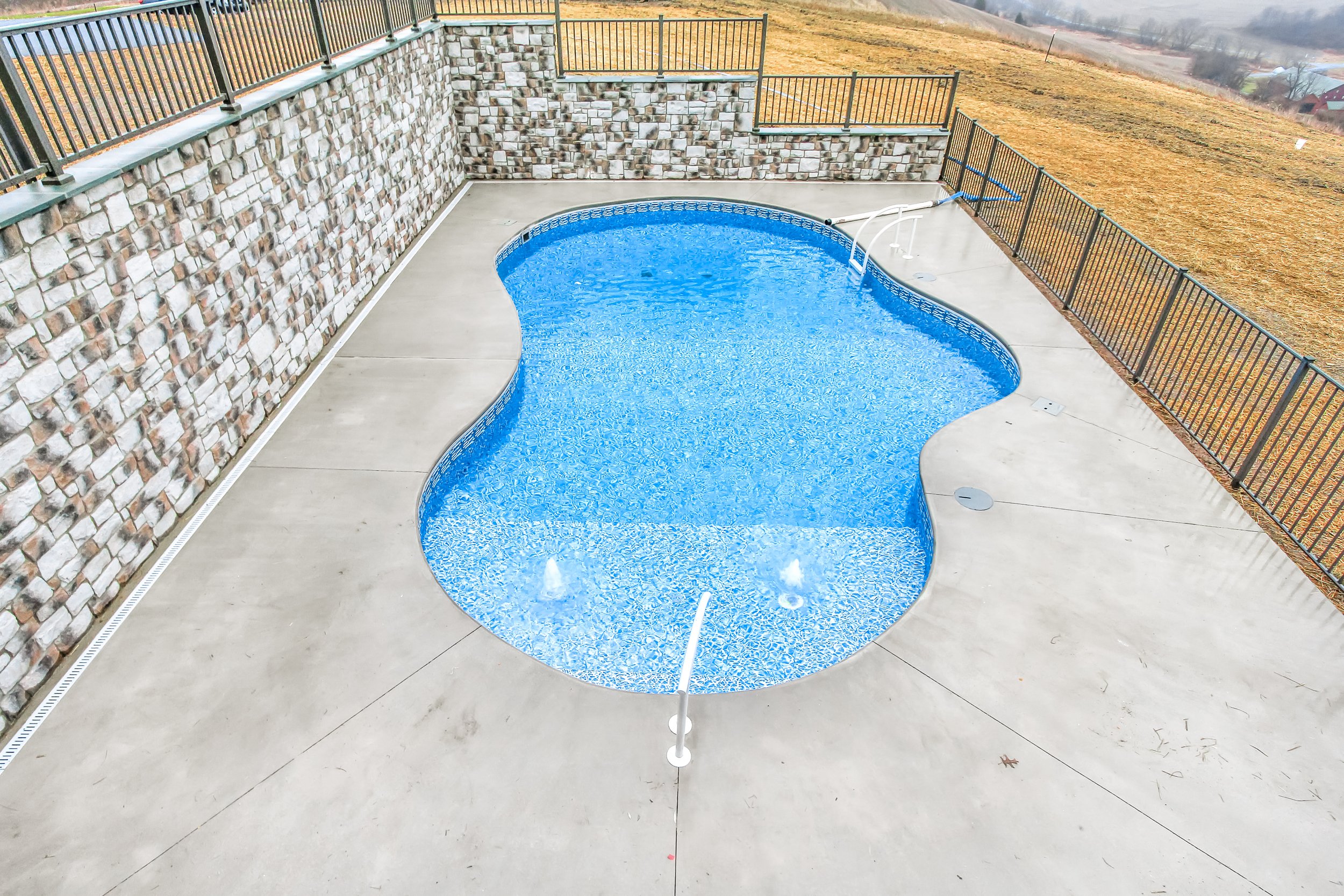 1065 South Pleasant Ave-48-FULL.jpg