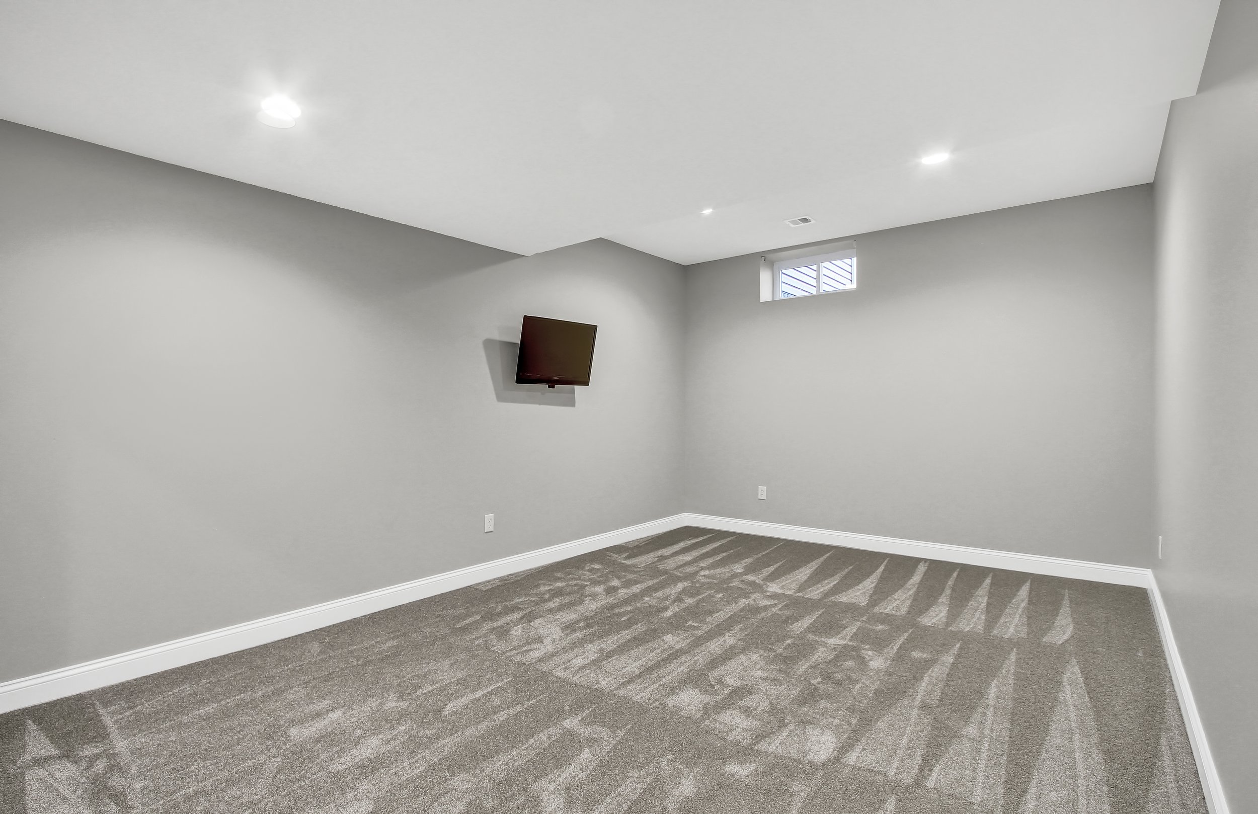 1065 South Pleasant Ave-38-FULL.jpg