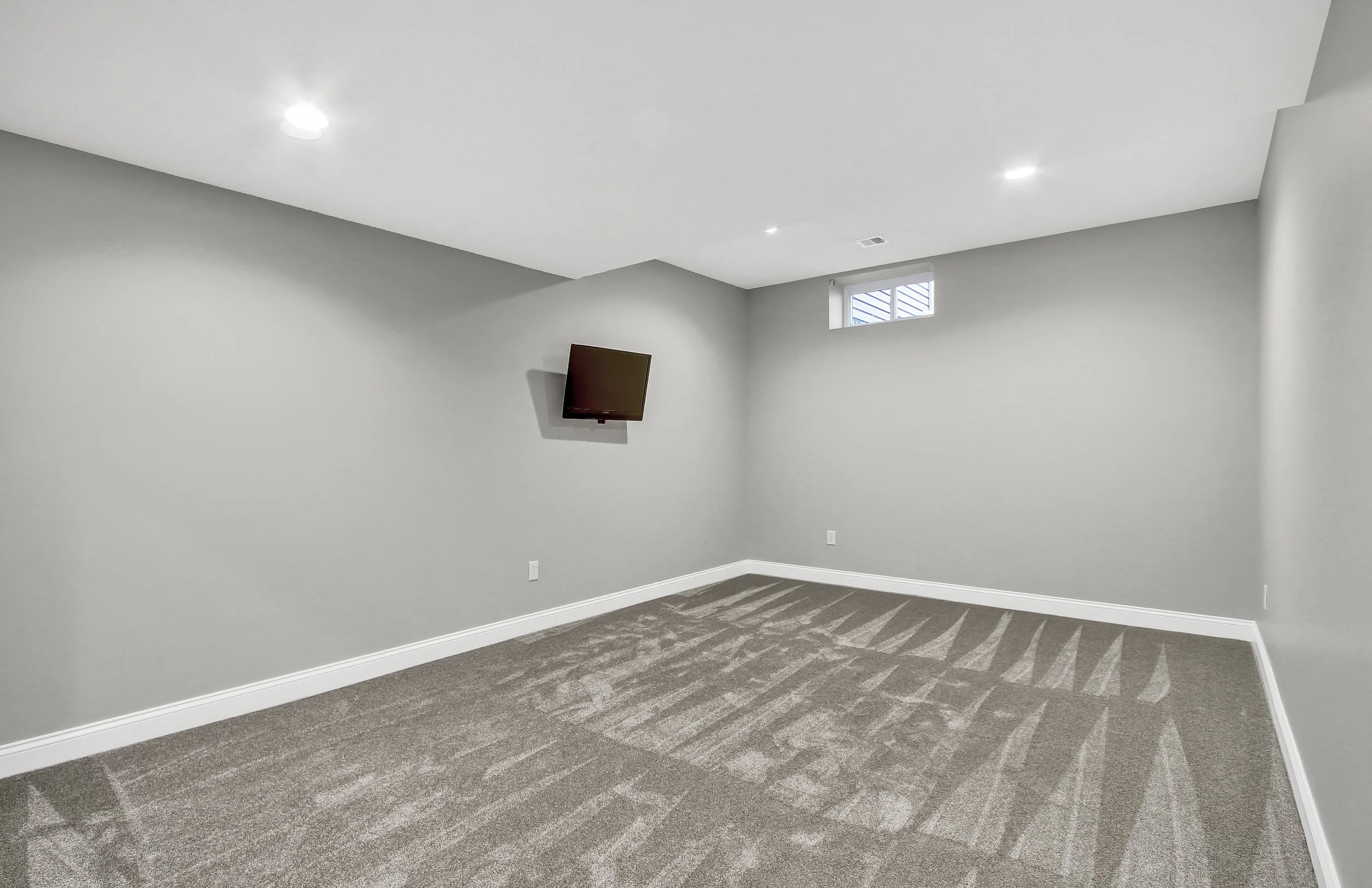 1065 South Pleasant Ave-38-FULL.jpg