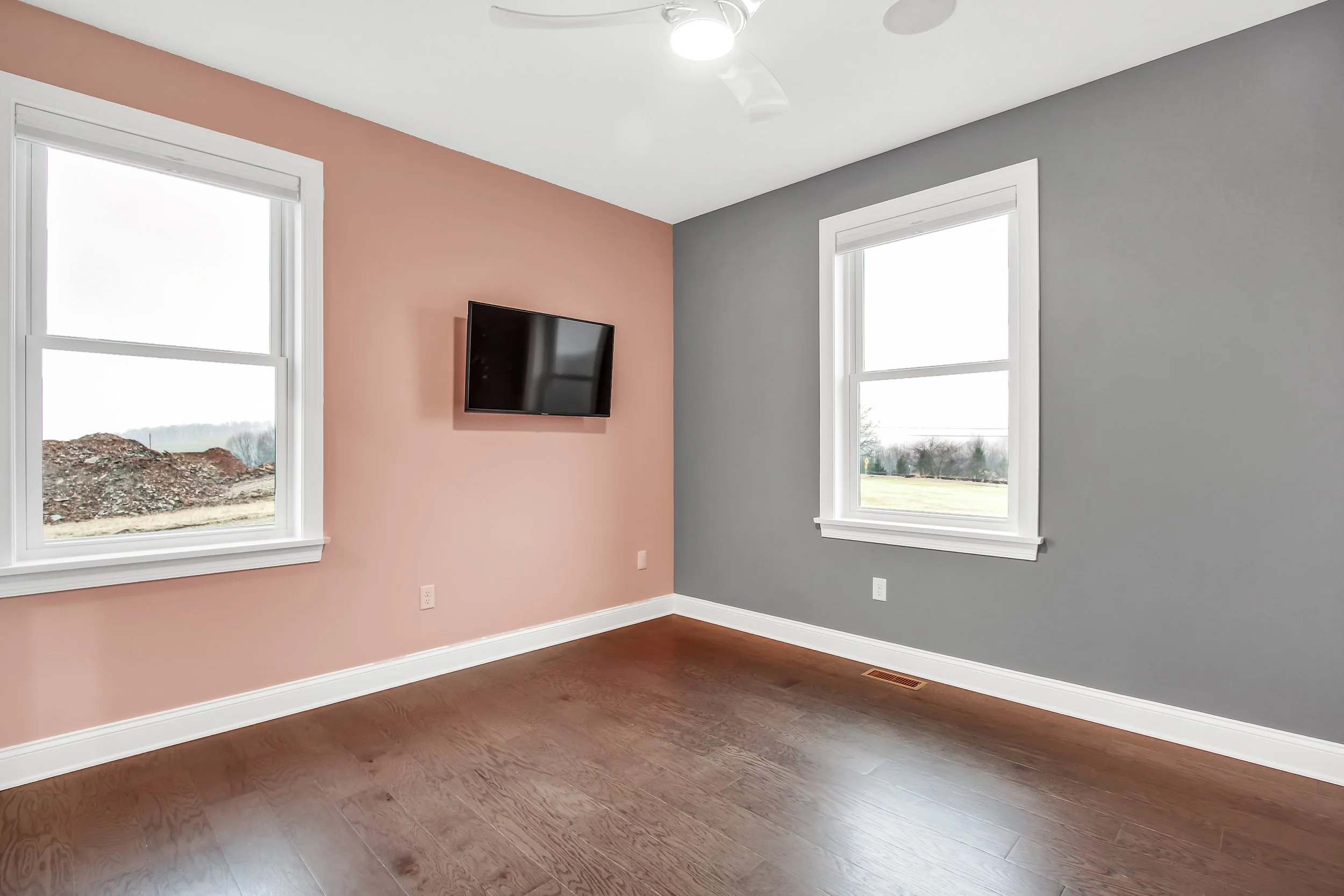 1065 South Pleasant Ave-20-FULL.jpg