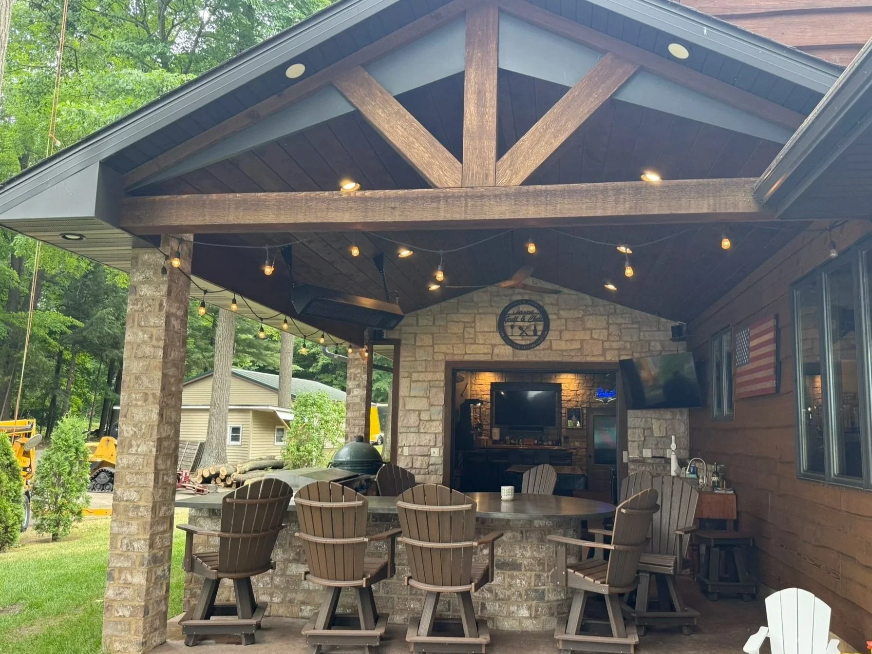 Outdoor Kitchen
