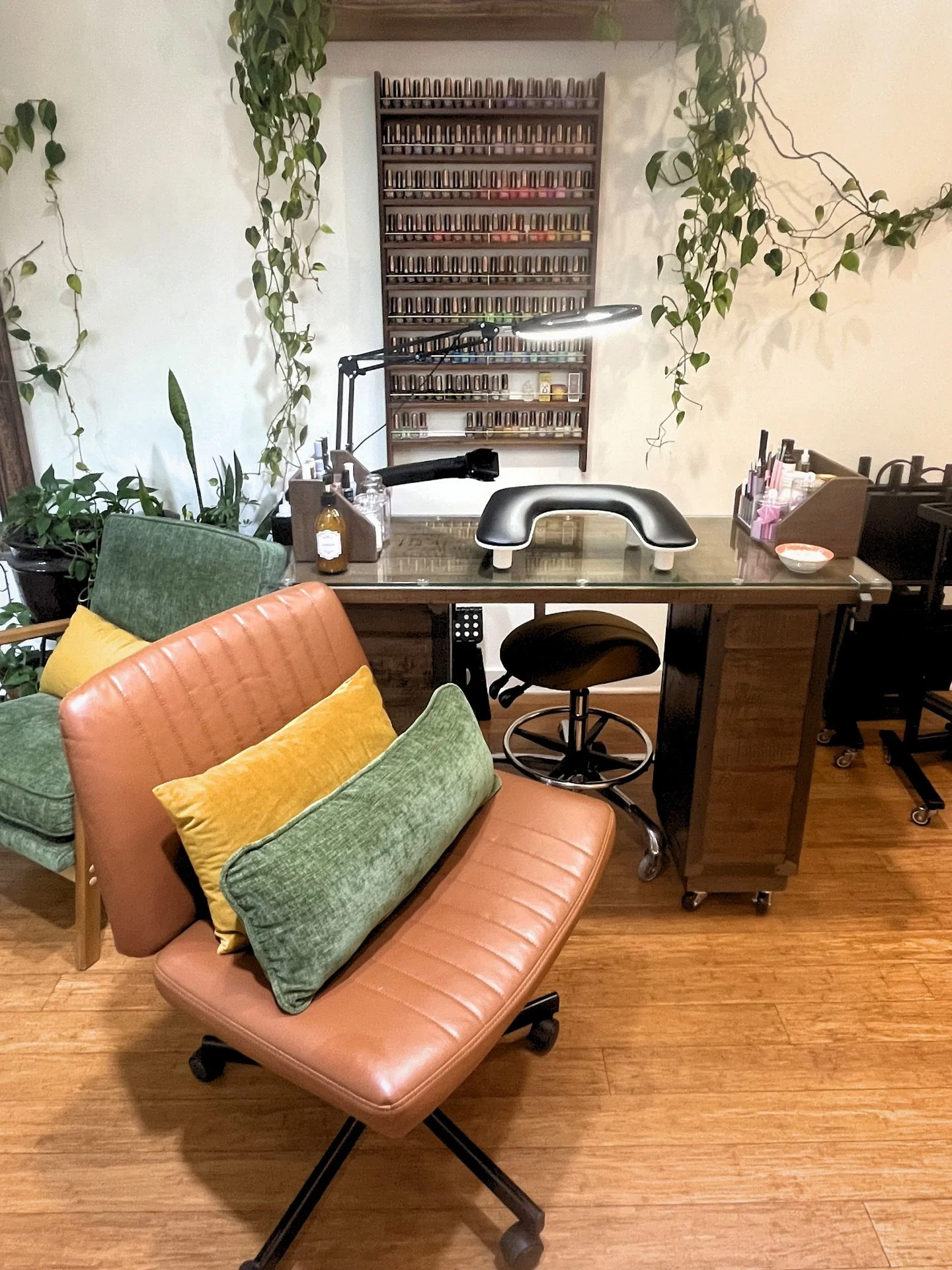 Manicure appointments are LIVE! 🎊 You can find Mik at their beautiful new nail station every Friday and Saturday 🦋 

Visit the Linktree in our bio to book your appointment!
-
-
-
-
{ID: manicure desk is pictured with the client chair facing outward