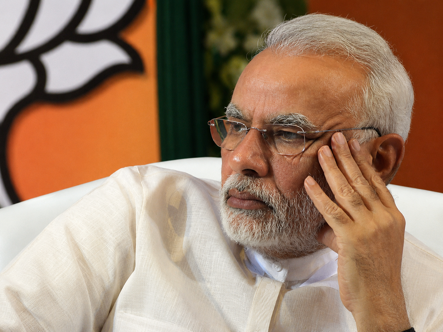 $100 के पार तेल, रुपये में गिरावट और फिर से बढ़ती महंगाई के बीच भारतीय अर्थव्यवस्था के सामने ‘मुसीबतों का दौर’&nbsp;&nbsp;