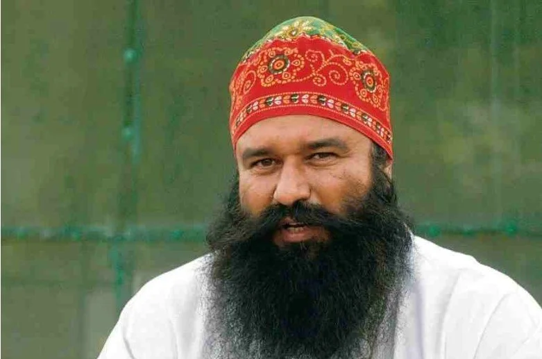 बलात्कारी राम रहीम को 16वीं बार पैरोल मिली, 30 दिनों के लिए आया जेल से बाहर