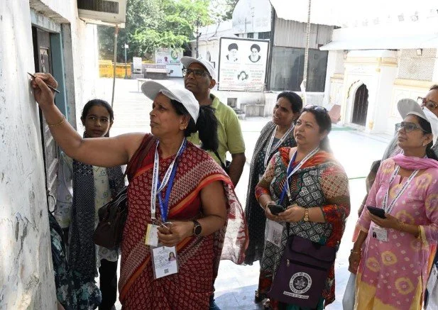 जनगणना के फील्ड आंकड़े सरकारी दावों से मेल नहीं खा रहे, गणनाकर्मियों को दोबारा सर्वे के निर्देश