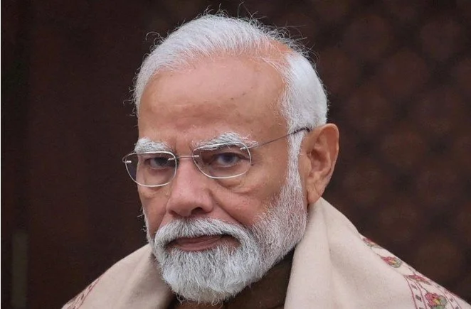 यदि “सर महामानव” इतने ‘देशभक्त’ हैं तो क्या वह बता सकते हैं कि अमेरिकी नौसैनिक किस जेल में बंद हैं?”