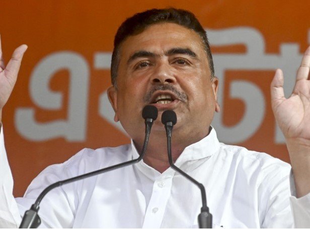 कैसे हिंदुत्व पश्चिम बंगाल में सत्ता-विरोधी लहर की भाषा बन गया