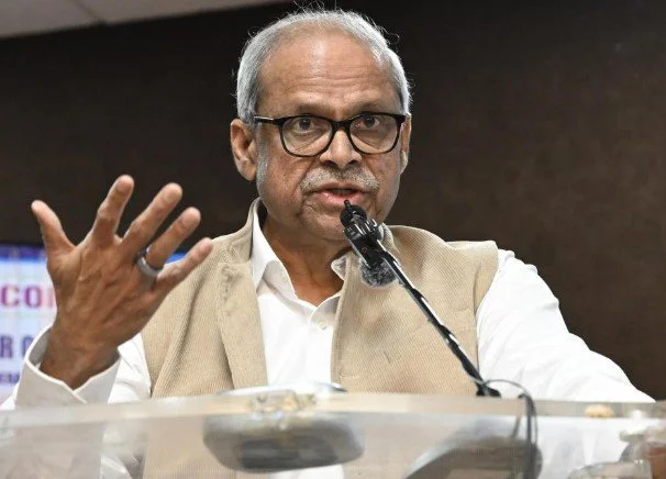 एसआईआर ‘चंद लोगों के लोकतंत्र’ का मार्ग प्रशस्त कर सकता है: परकला प्रभाकर