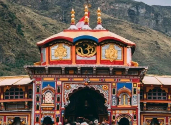 अब बद्रीनाथ धाम का दान जांच के दायरे में, कार्यालय कर्मी निलंबित