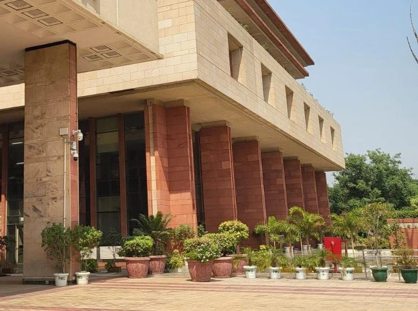प्रेस की स्वतंत्रता गैर-जिम्मेदार पत्रकारिता की ढाल नहीं बन सकती: दिल्ली हाई कोर्ट