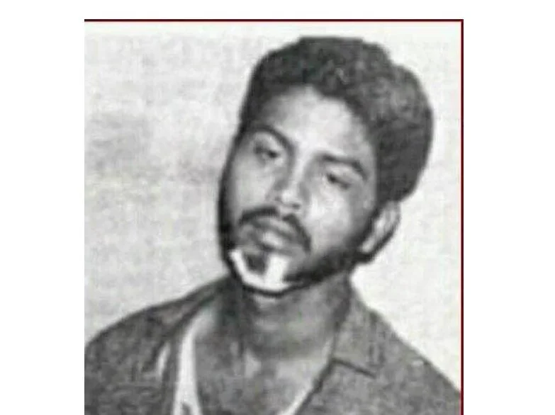 1997 में, धर्मेंद्र प्रधान ने एक छात्र नेता के रूप में पेपर लीक के खिलाफ विरोध प्रदर्शन किया था और उन्हें पीटा गया था