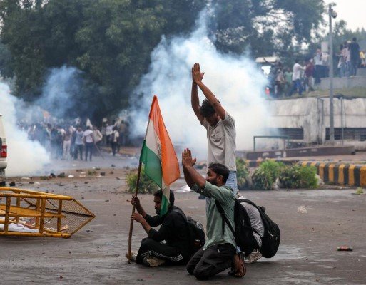 पुलिस की बर्बरता पर भाजपा के भीतर भी चिंताएं: केंद्रीय नेतृत्व ने ‘हल्के में’ लेकर भारी चूक की, यह आग और फैल सकती है