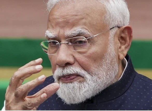 प्रधान की बलि भी मोदी को बचा नहीं पाएगी