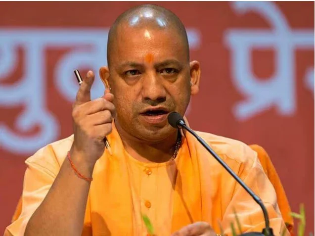 यूपी में योगी आदित्यनाथ ने मोदी को पीछे छोड़ा, 8 साल में ‘खुद का चेहरा’ चमकाने खर्चे ₹7,000 करोड़