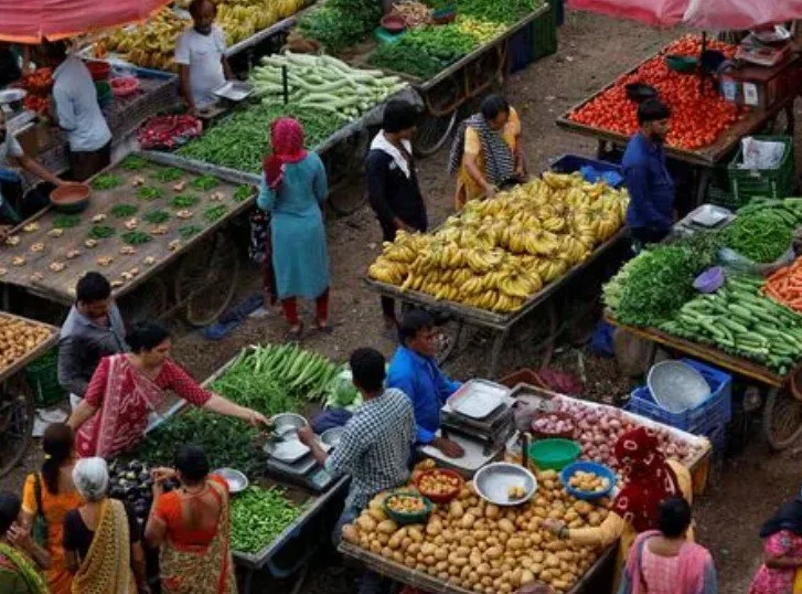 भारत की खुदरा महंगाई जुलाई में बढ़कर 4.45%, लगातार दूसरे महीने आरबीआई के मध्य लक्ष्य से ऊपर