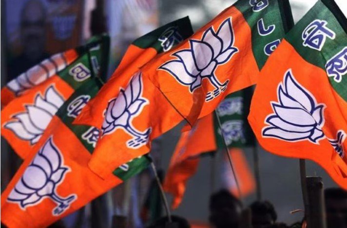 कहानी का प्लॉट खो गया: कैसे भगवा पार्टी के माहिर कहानीकारों के पास कहानी खत्म हो गई