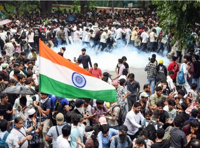 ‘टुकड़े-टुकड़े गैंग’ से ‘दिमागी नक्सल’ तक: जब जवाबों की जगह लेबल ले लेते हैं