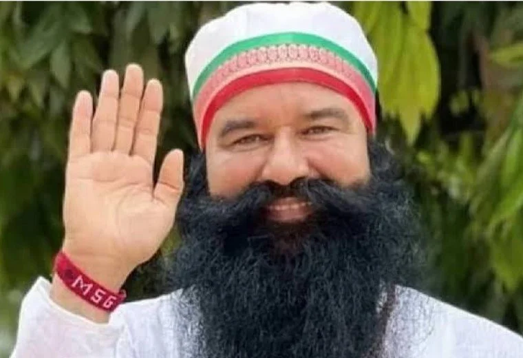 कैसा कानून? बलात्कारी डेरा प्रमुख गुरमीत राम रहीम को 21 दिन की फर्लो मिली, 17वीं बार जेल से बाहर आया
