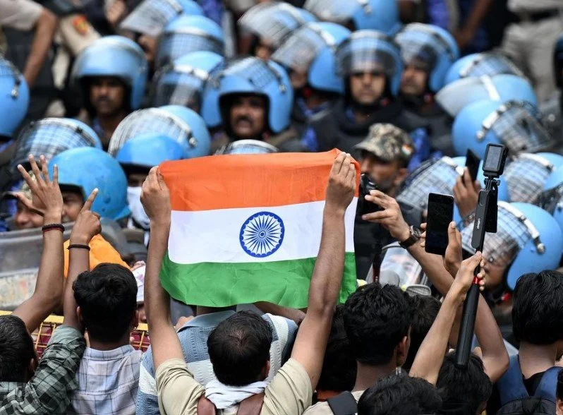 वी-डेम के लोकतंत्र सूचकांक में भारत की स्थिति 1975 के बाद सबसे निचले स्तर पर
