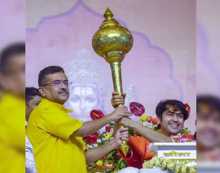 मोदी के छोटे भाई की मांसाहार न करने की एक अपील से बंगाल में आक्रोश, दुर्गा पूजा पंडाल के पीछे नॉनवेज खाने वालों को पाखंडी कहा था