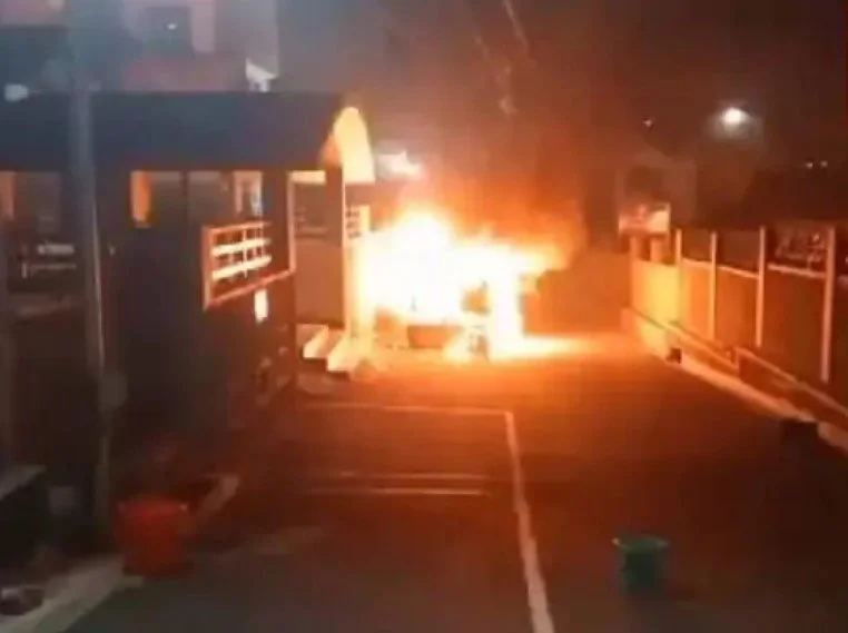 मेघालय में सरकारी कार्यालयों और पुलिस बूथ पर 4 बम हमले; स्वास्थ्य विभाग के परिसर में आग लगी