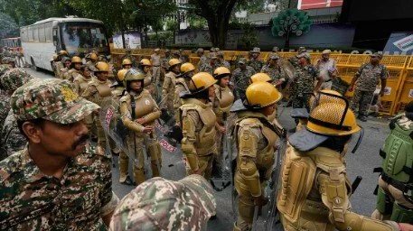अक्षय राउत | भारतीय चुनावों की चमक को बनाए रखने की आवश्यकता