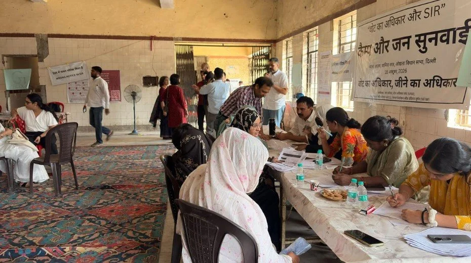 दिल्ली एसआईआर: दो बूथों के 100 से अधिक मतदाताओं को गलत तरीके से अनुपस्थित, स्थानांतरित या मृत दर्शाया