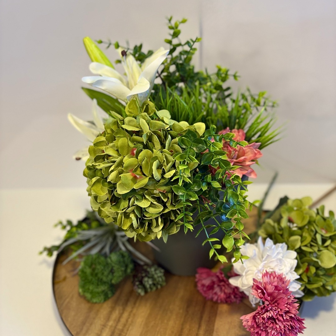 Small Planter Custom.png