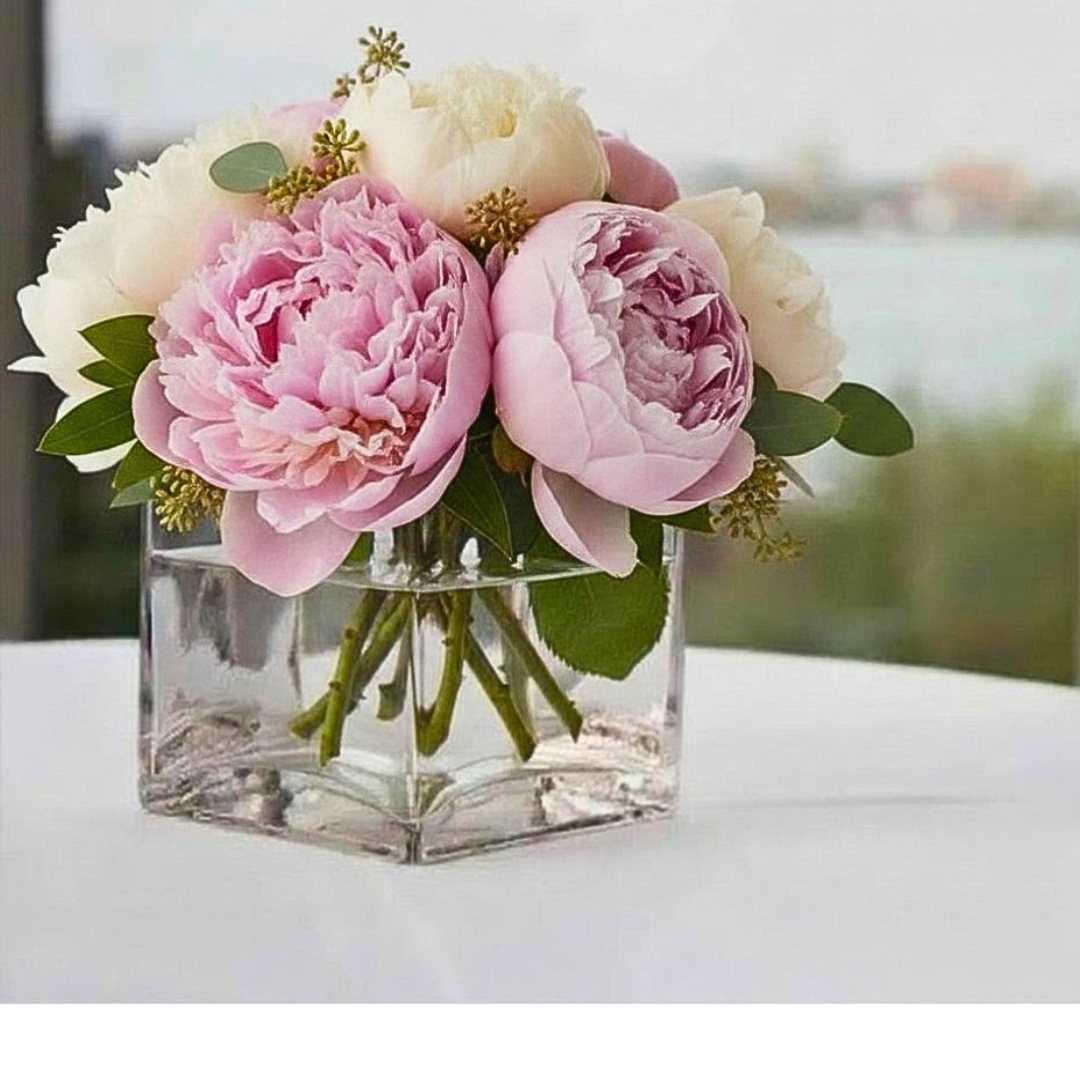 Glass Vase 6 x 6 .png