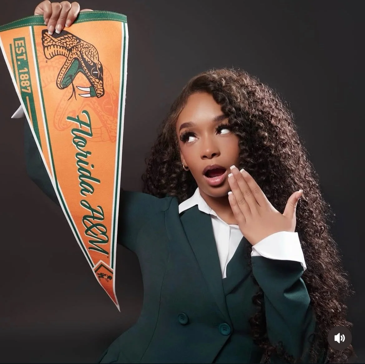 🐍🧡 INCOMING RATTLER SPOTLIGHT 💚🐍

Meet Vaniya La&rsquo;Myra Merkerson from Tampa, Florida!

🧬 Major: Biology Pre-Medicine
📸 Must-Have Move-In Item: Her digital camera

With dreams of a career in medicine and a passion for capturing life&rsquo;s