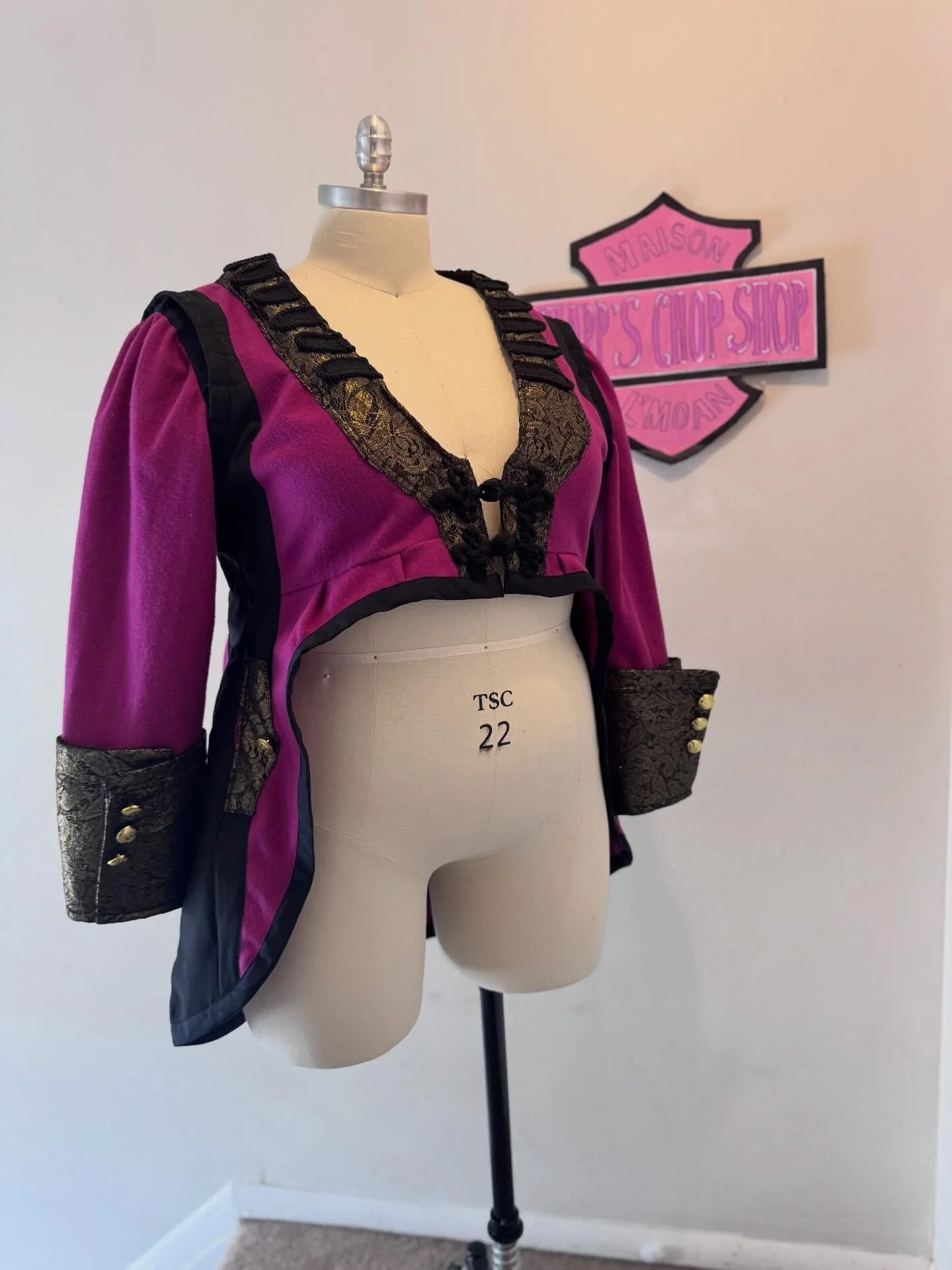Our newest upcycle transformation left the shop this week to go journey with Natalie and the rest of the swashbuckling crew of @piratesofstonewall ! Natalie was looking to transform this OG pink wool jacket into a coat fit for a Captain (and the flex