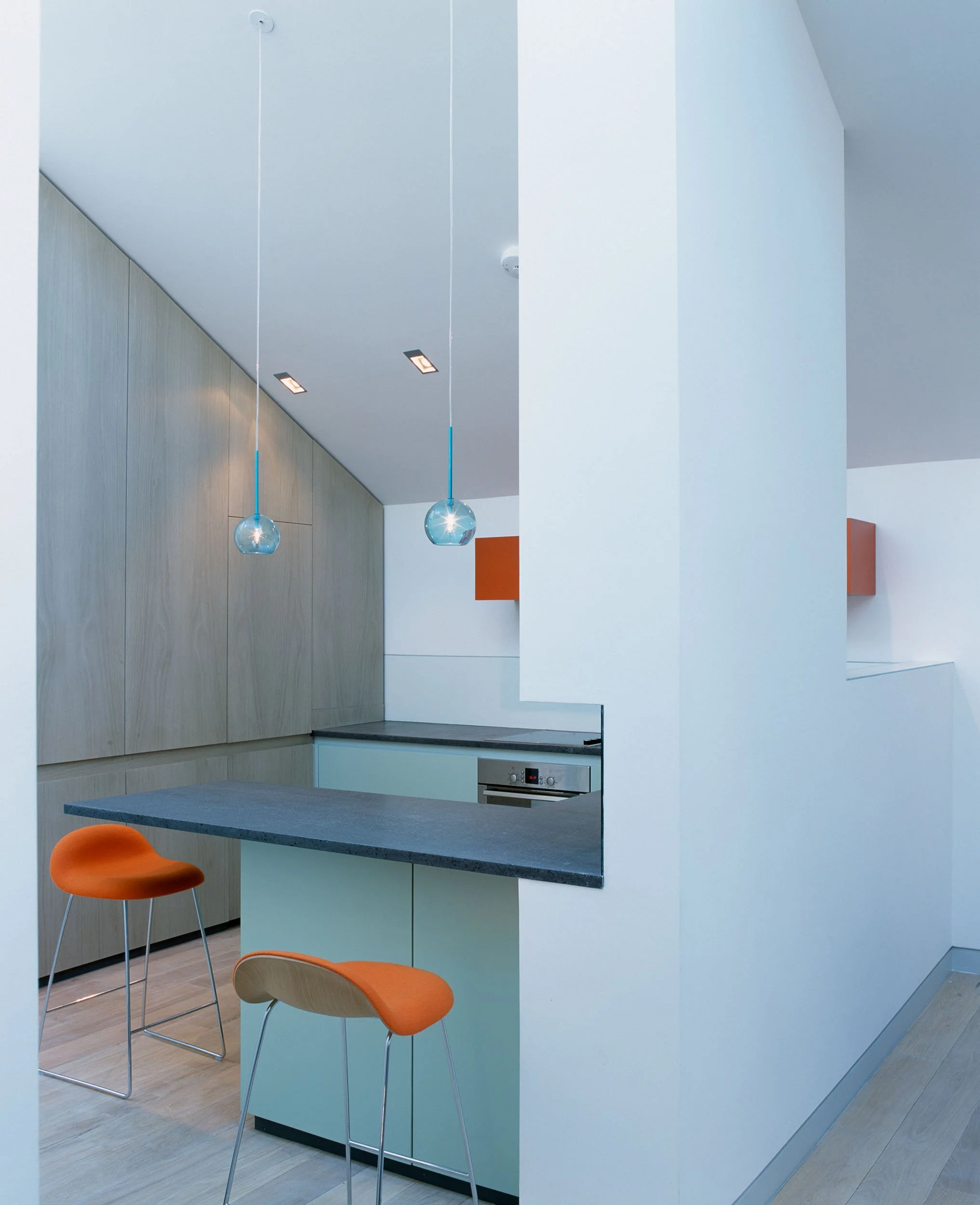 dive-mews-j-7.jpg