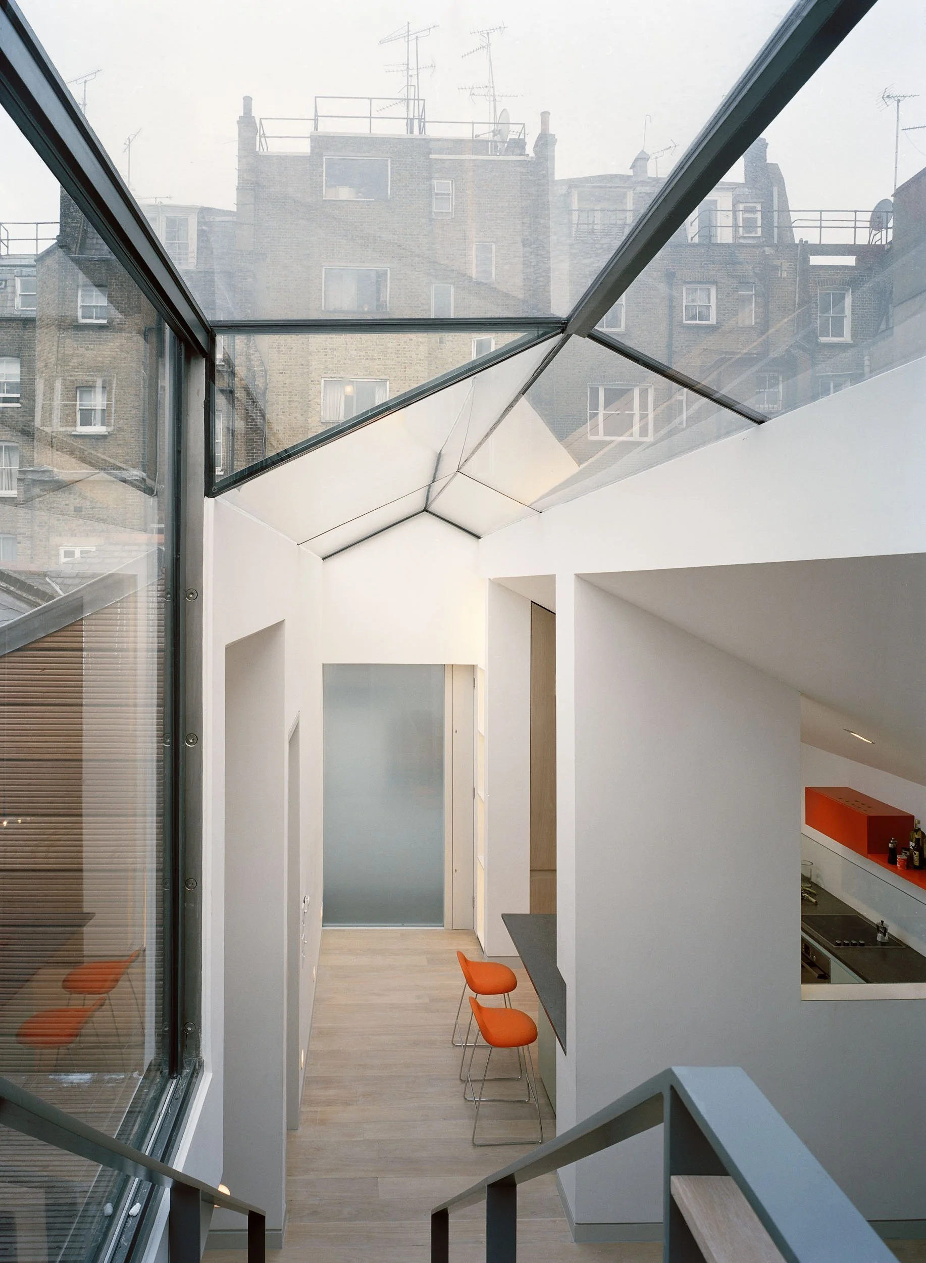 dive-mews-a-8.jpg