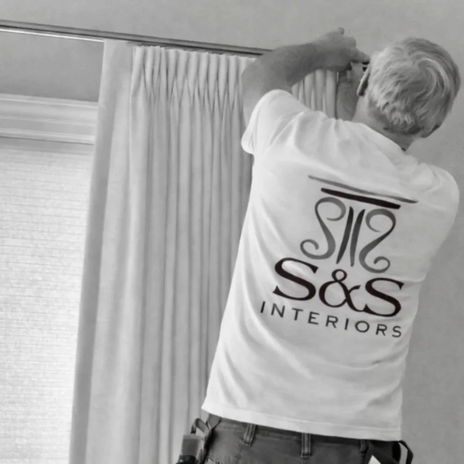 Child-safe cordless blinds