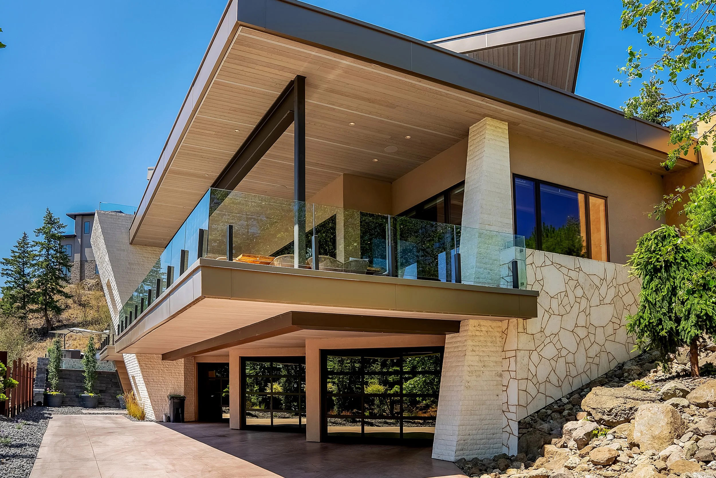 Highpointe Exteriors22.jpg