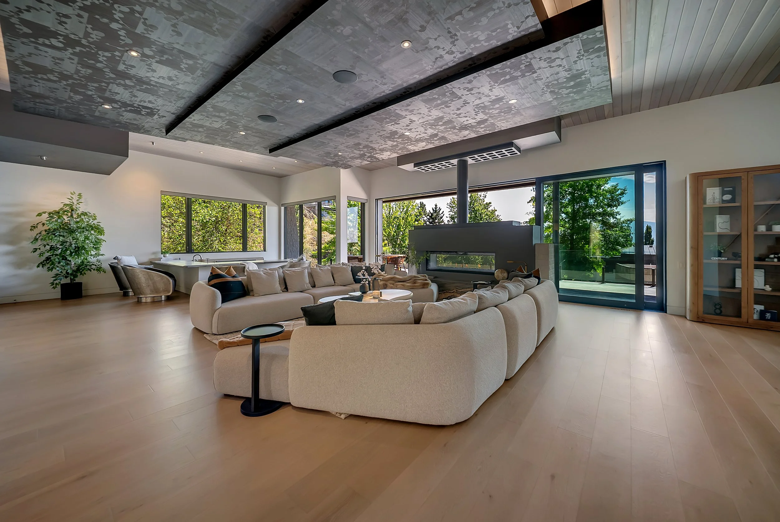 Highpointe Interior33.jpg