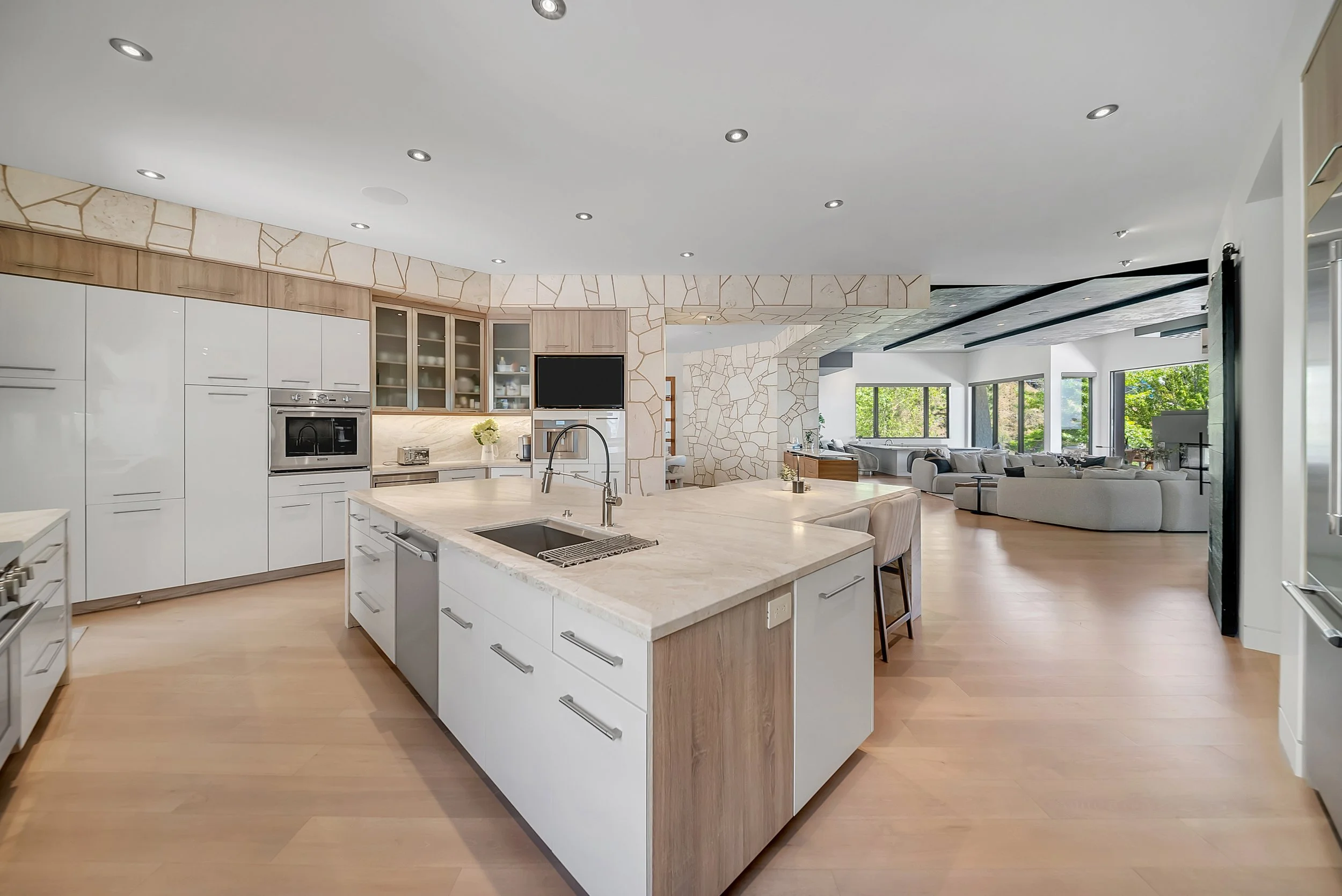Highpointe Interior8.jpg