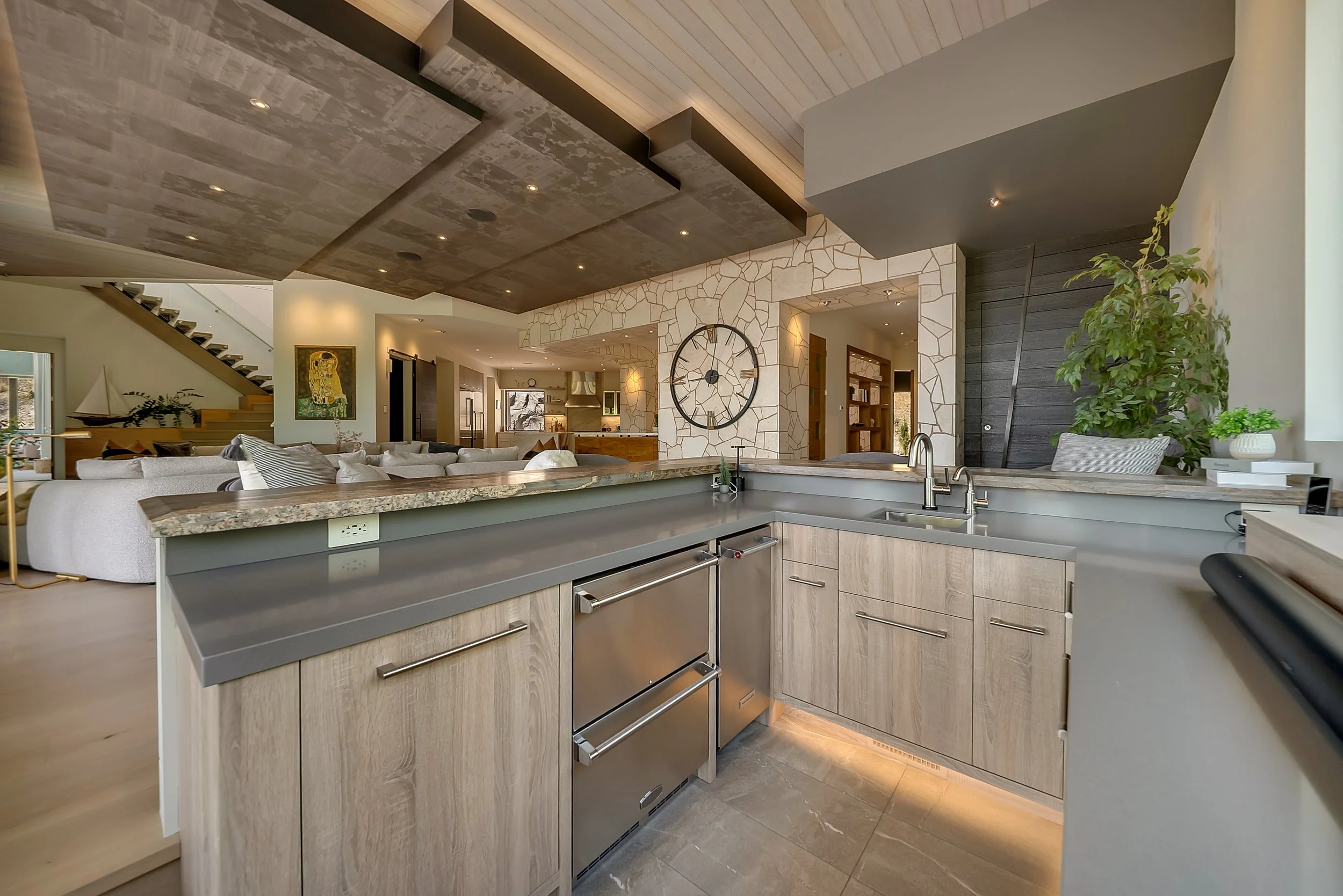 Highpointe Interior29.jpg
