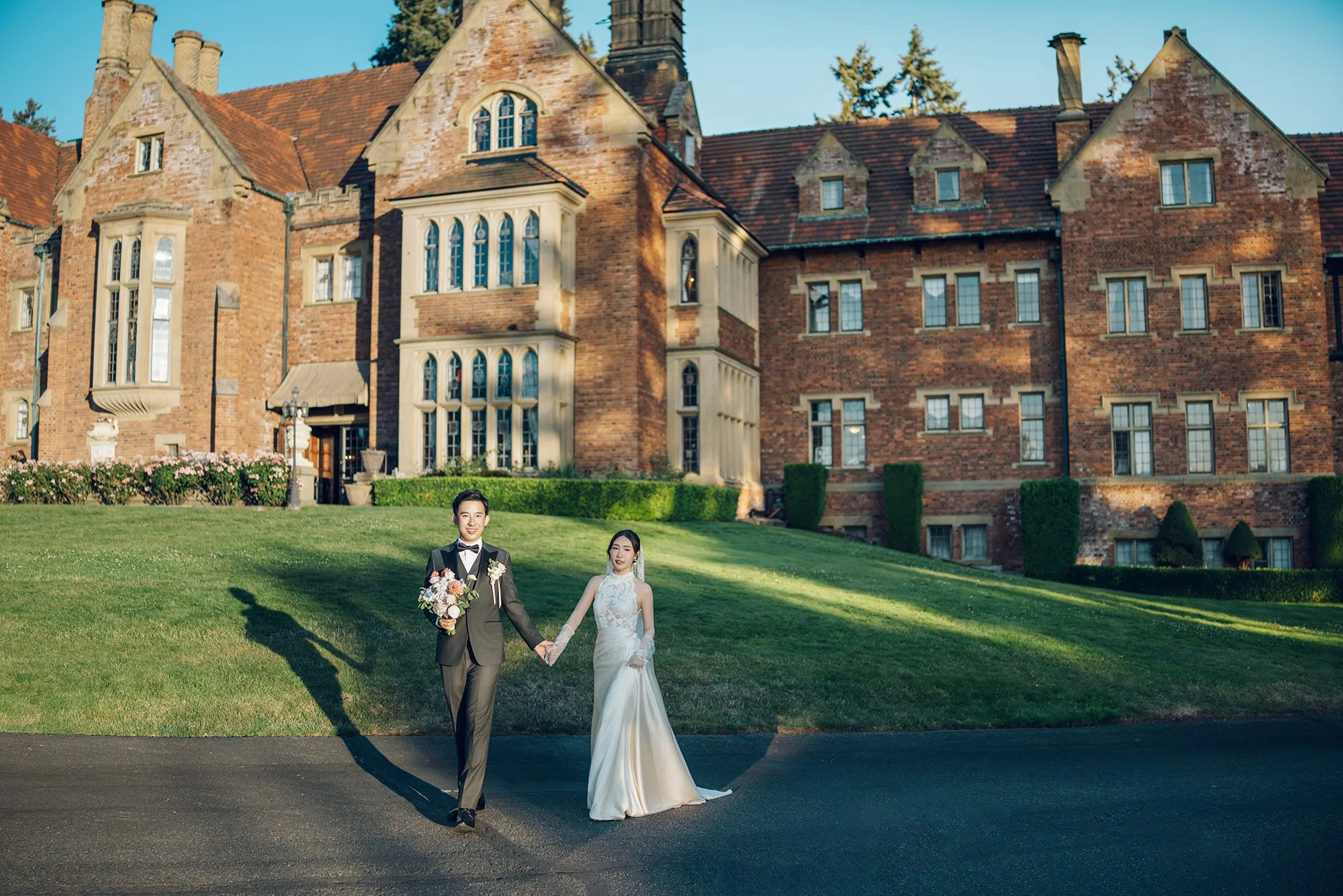 thornewood castle of Seattle E24.jpg