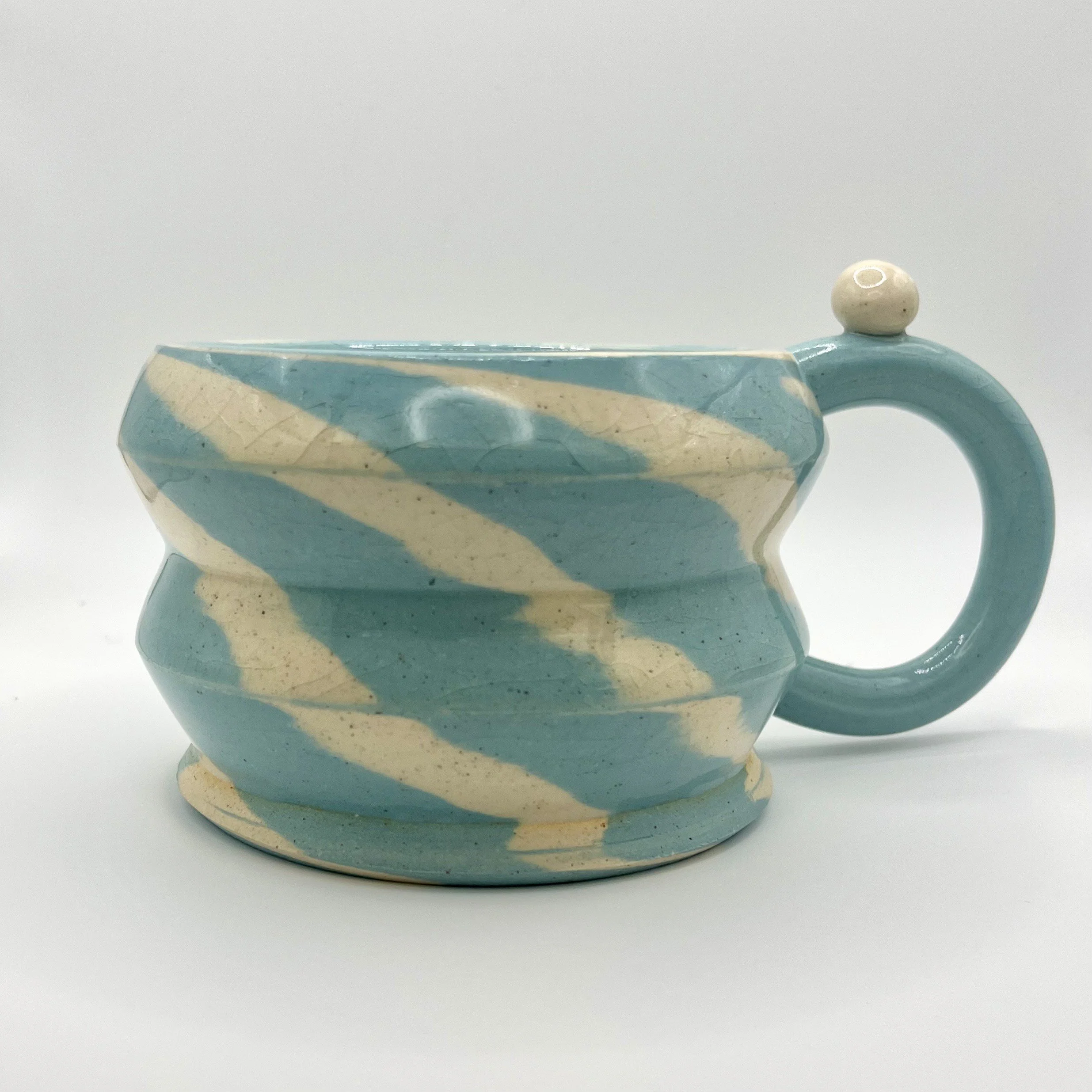 blue whit stripped mug.jpeg