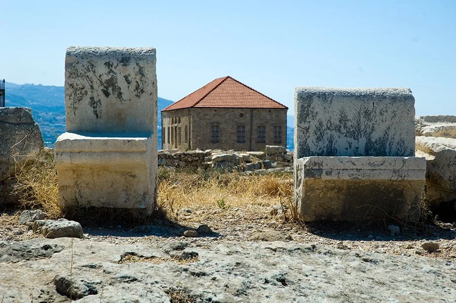 Eléments du théatre romain sur la site archéologique de Byblos au Liban