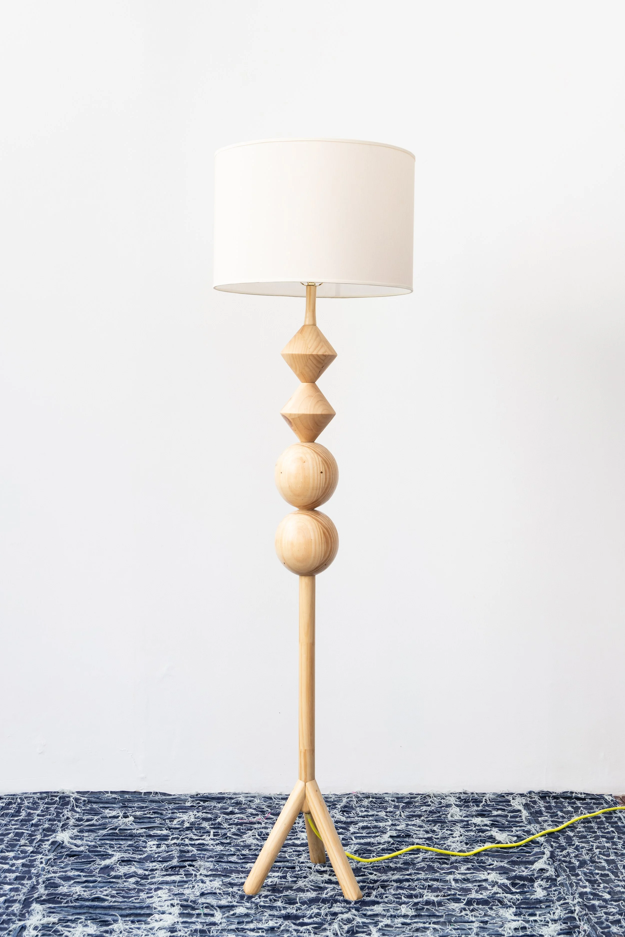 standing_lamp3.jpg