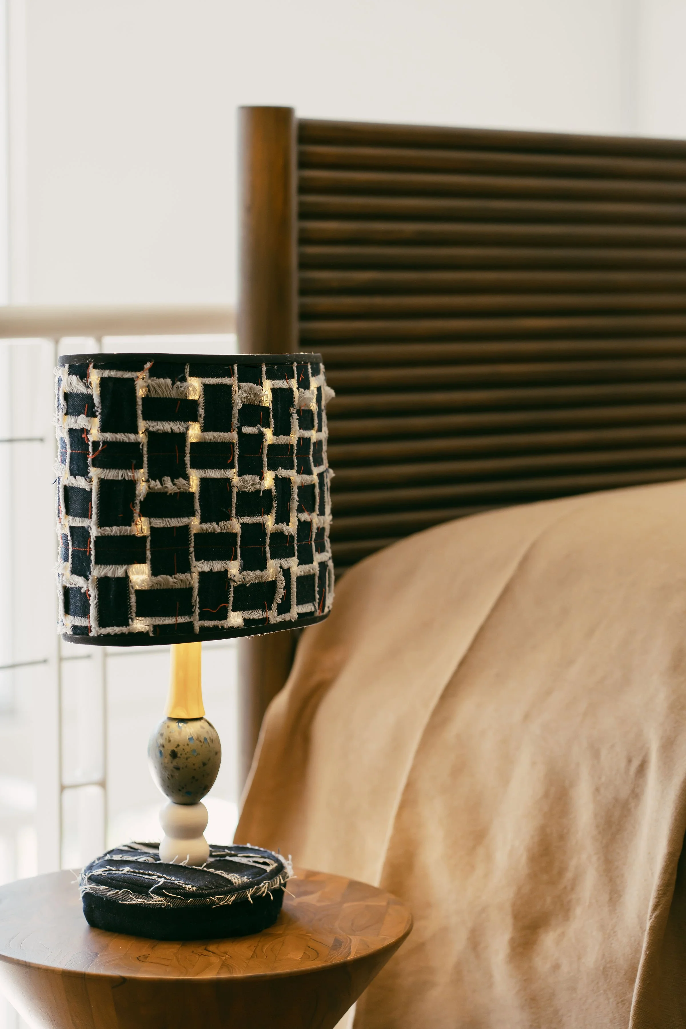 table_lamp30.jpg