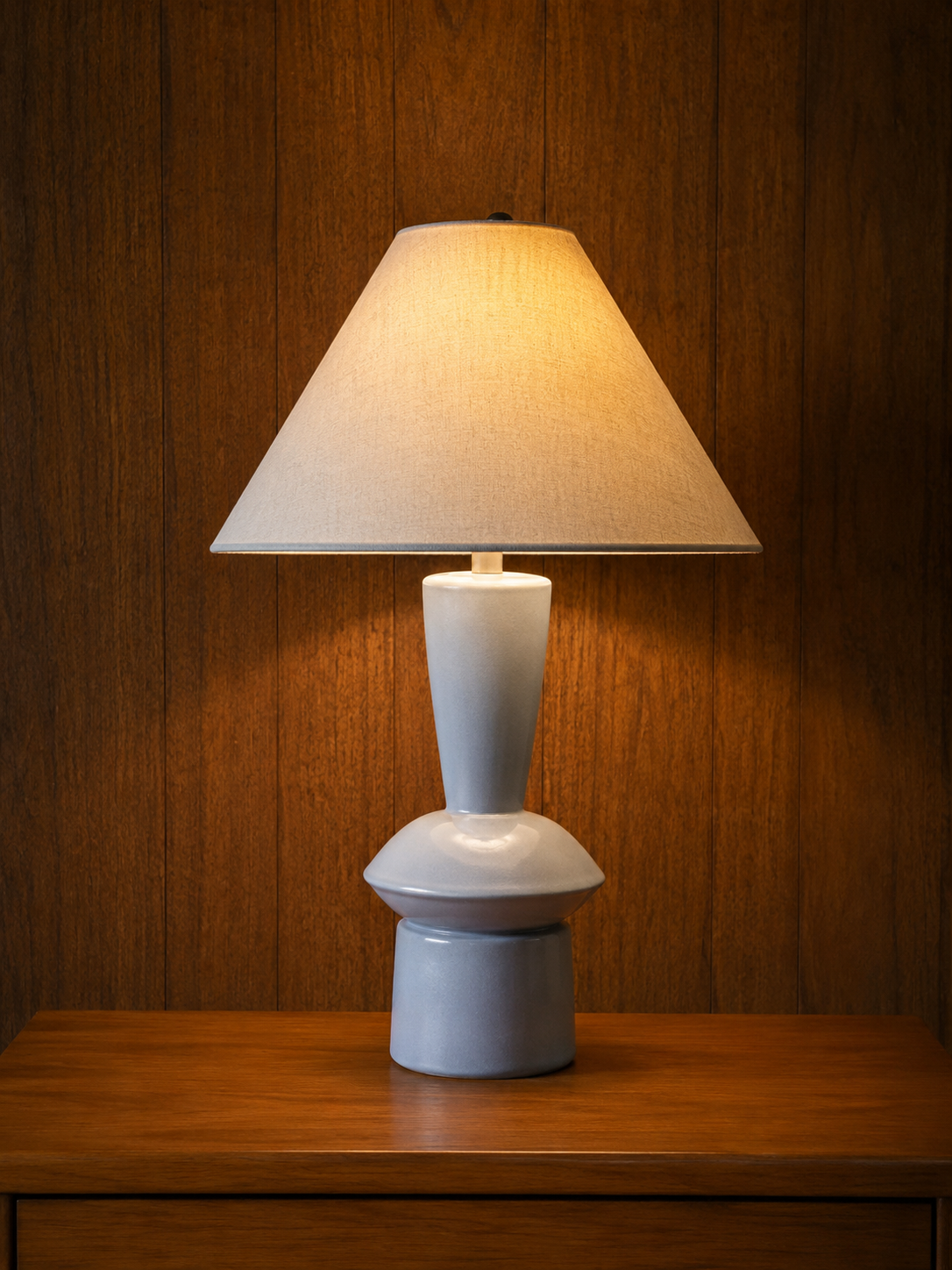 pogo_tablelamp_gray.png