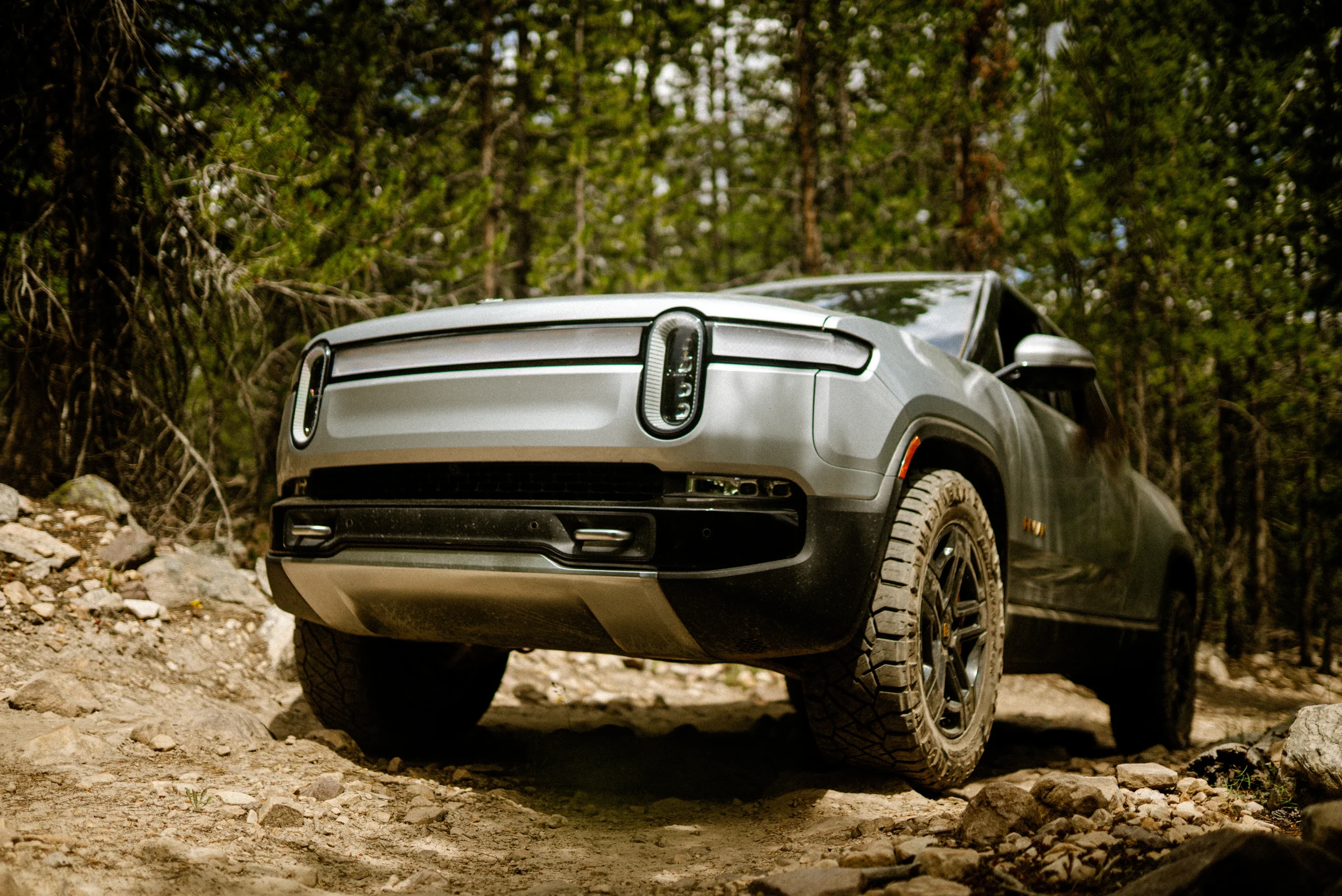 rivian r1t offroading