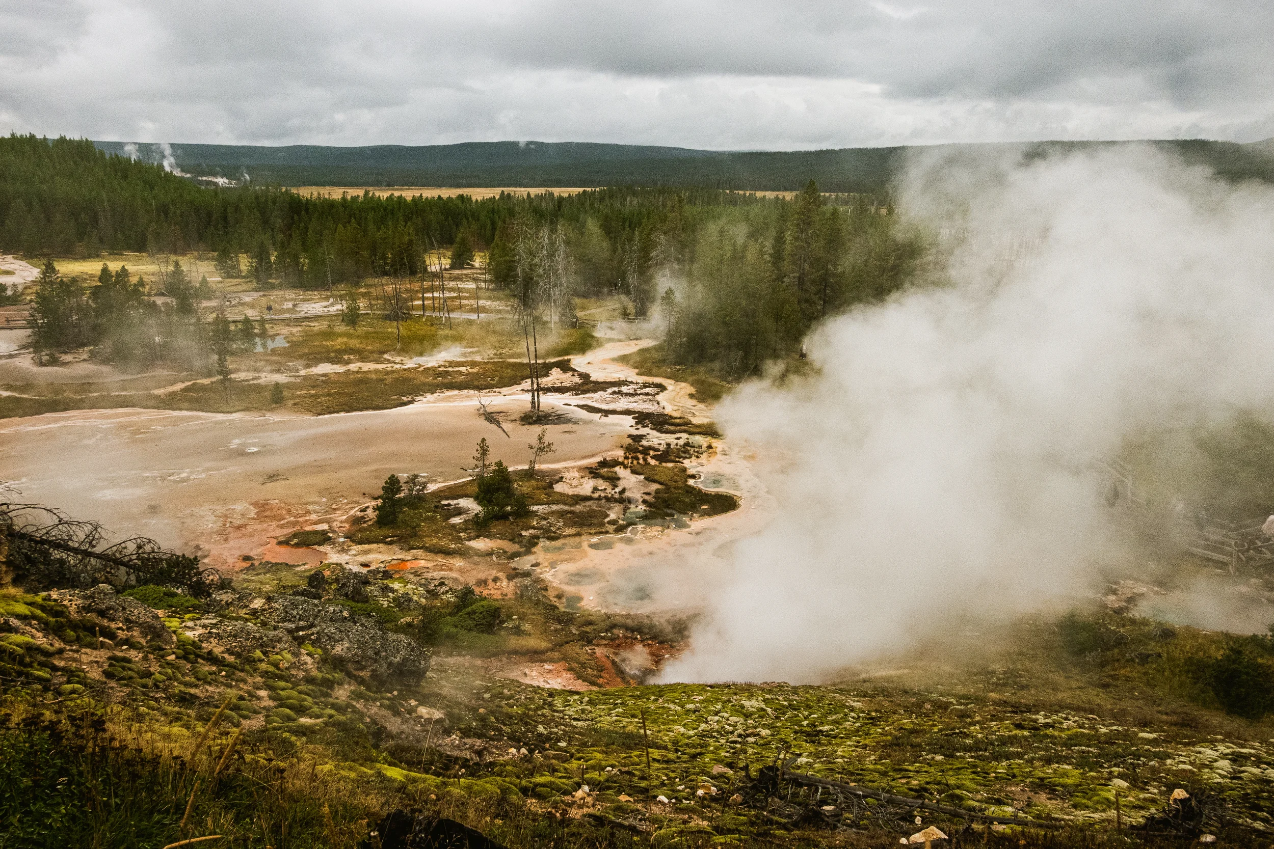 artist paint pots yellowstone NP