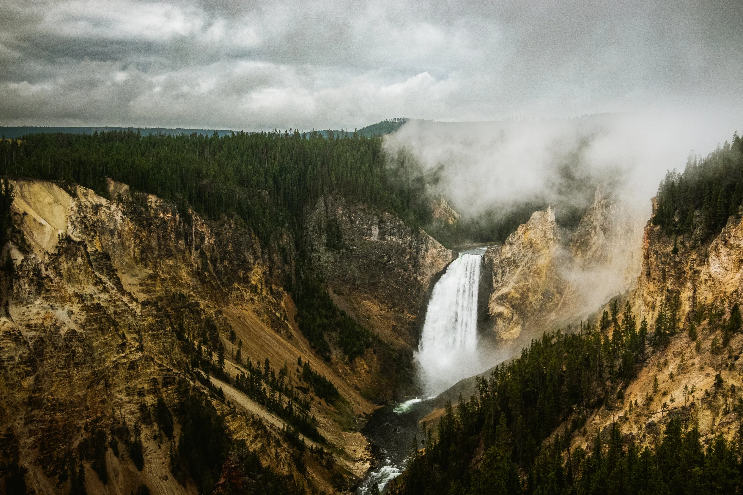 yellowstone falls wide angle image