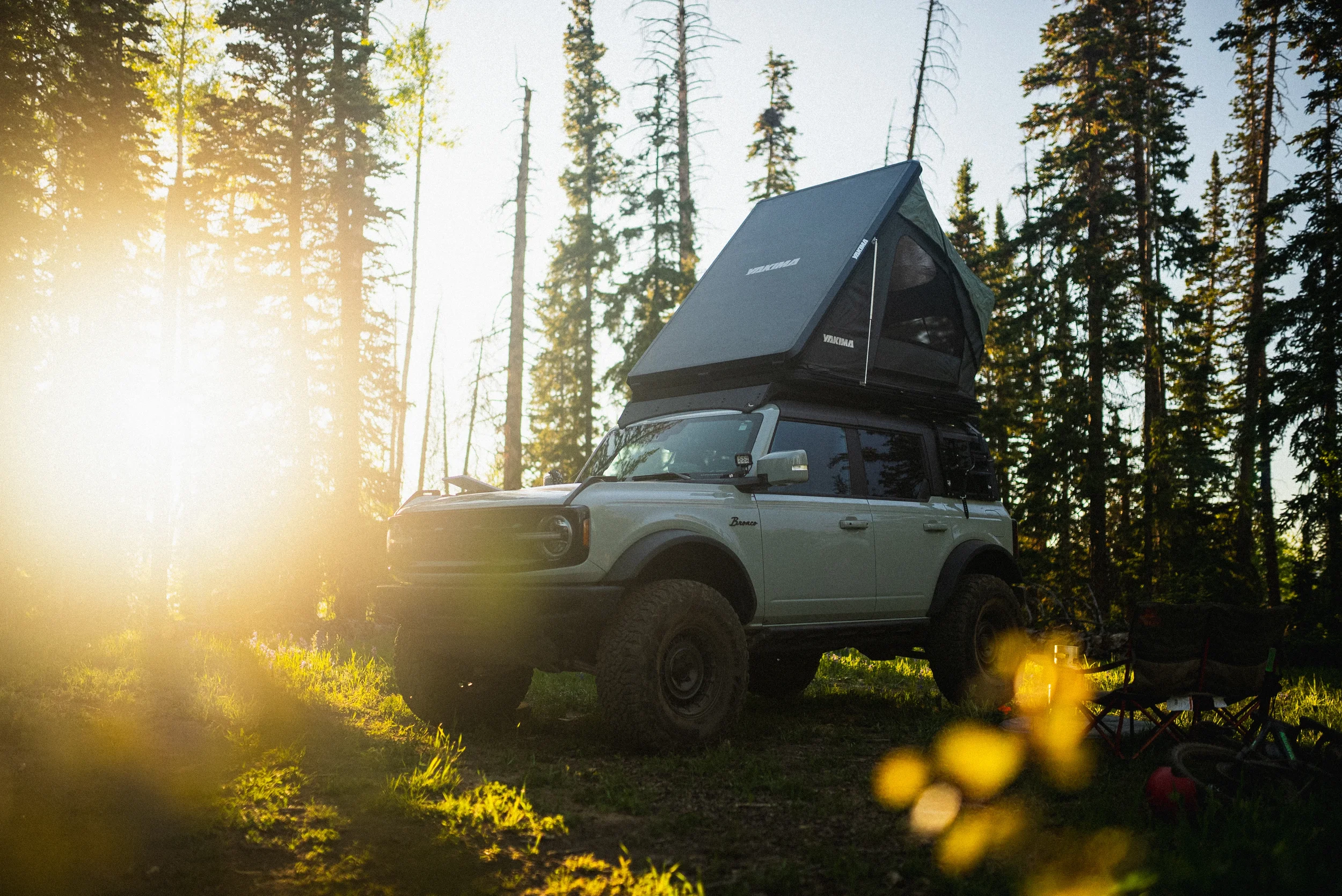 bronco with Yakima rooftop tent